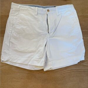 Mens RLP sz 32 white chino shorts. 5 inch inseam.